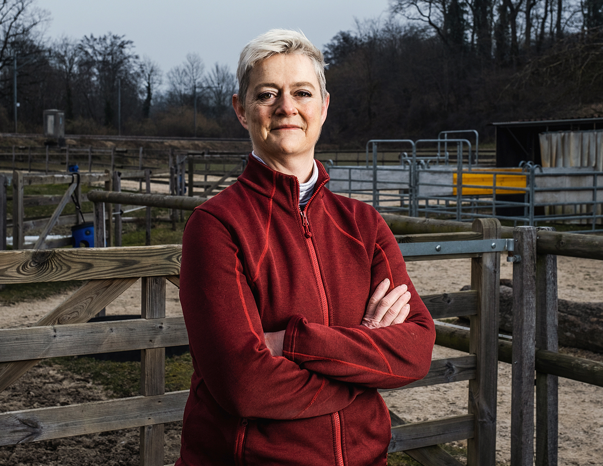 Barbara Knutti al suo lavoro di veterinario